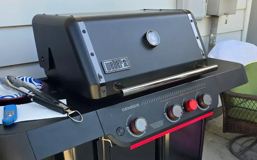 Weber Genesis E-330 Stealth