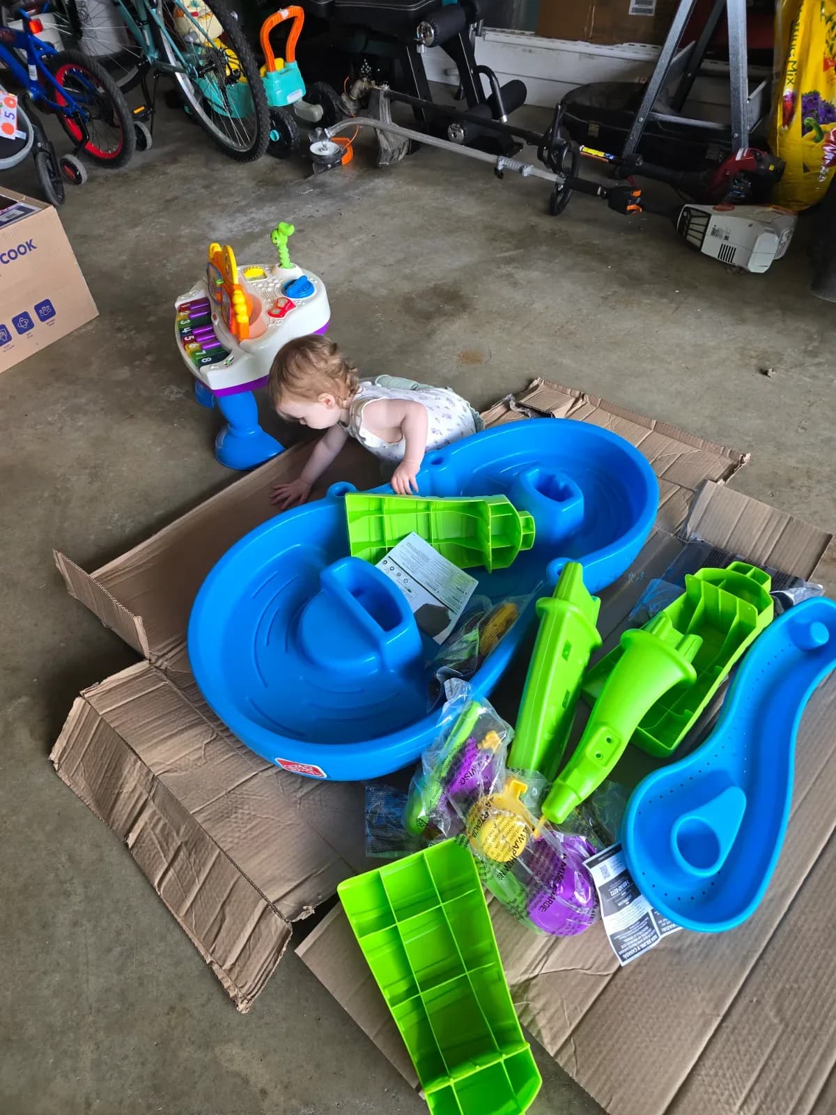 Step2 Rain Showers Splash Pond Water Table
